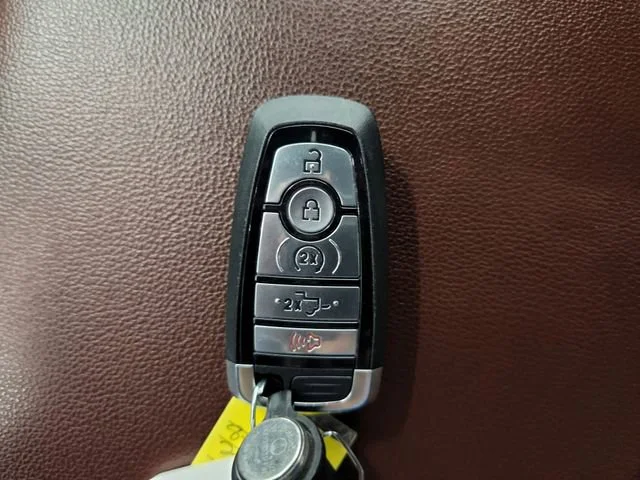 2023 Ford F-150 Lariat - Photo 32