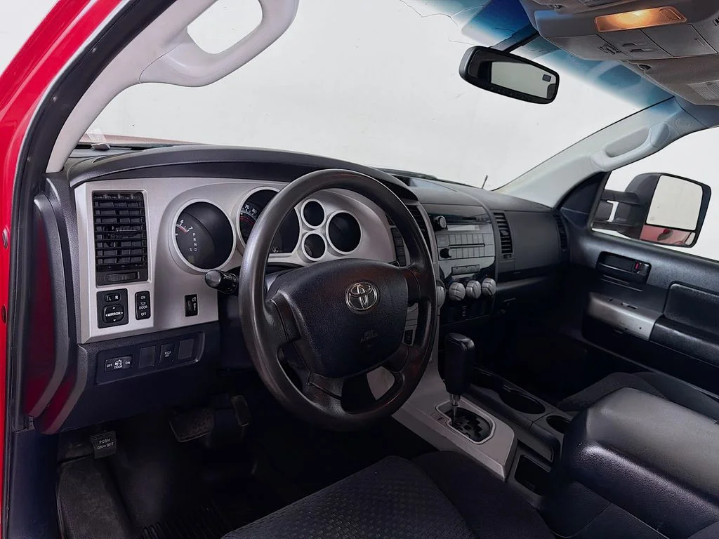 Used 2009 Red Toyota SR5 image 10