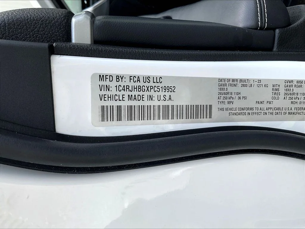Used 2023 Bright White Clearcoat Jeep Limited image 20