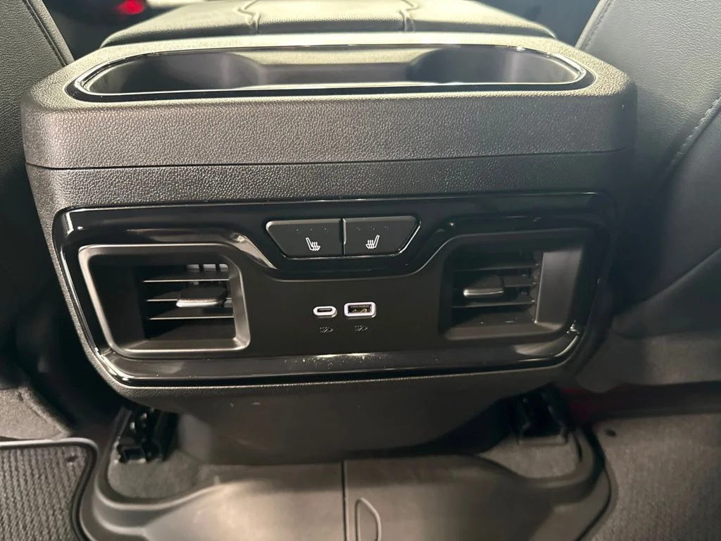 Used 2025 Silver GMC AT4 image 14