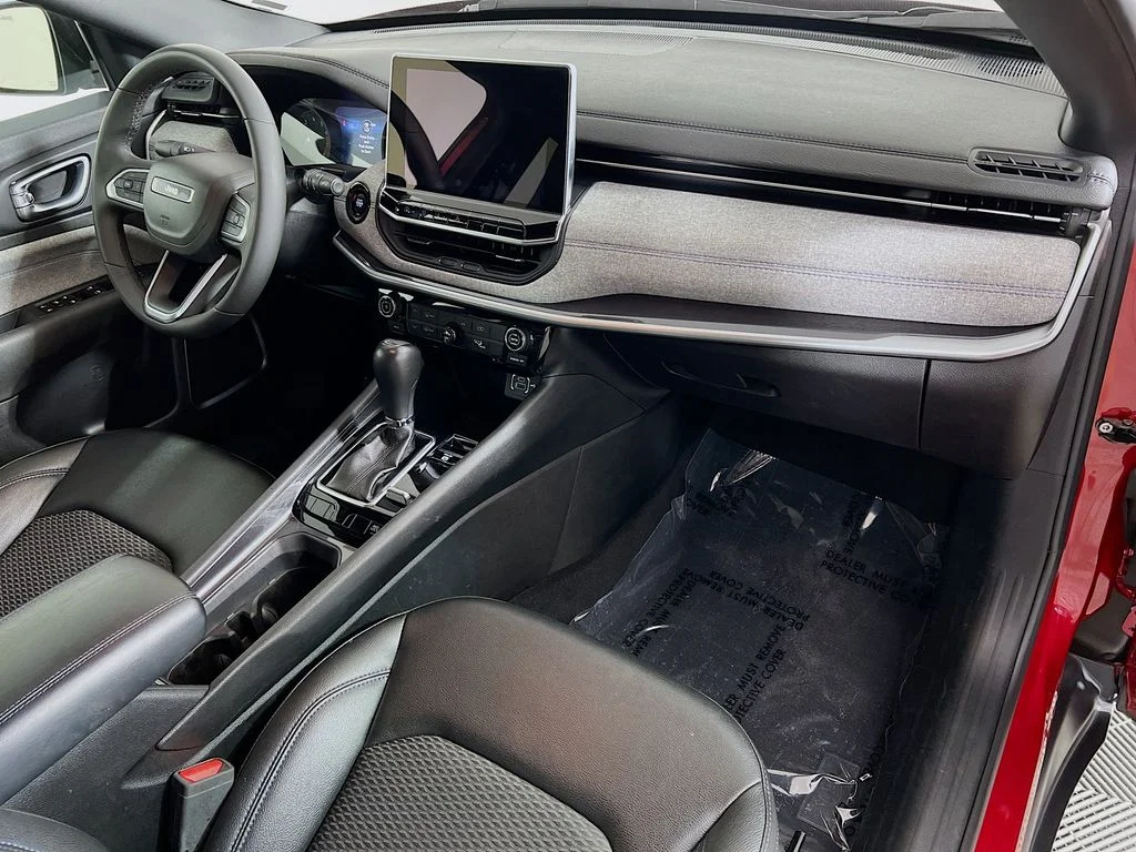 Used 2024 Red Jeep Latitude image 28