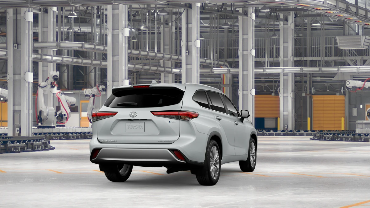New 2026 Wind Chill Pearl Toyota Hybrid Platinum image 9