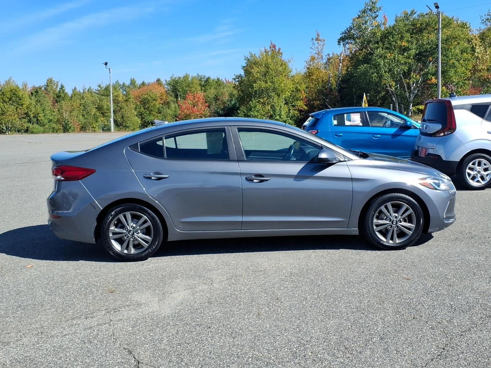 Used 2018 Machine Gray Hyundai Value Edition image 4