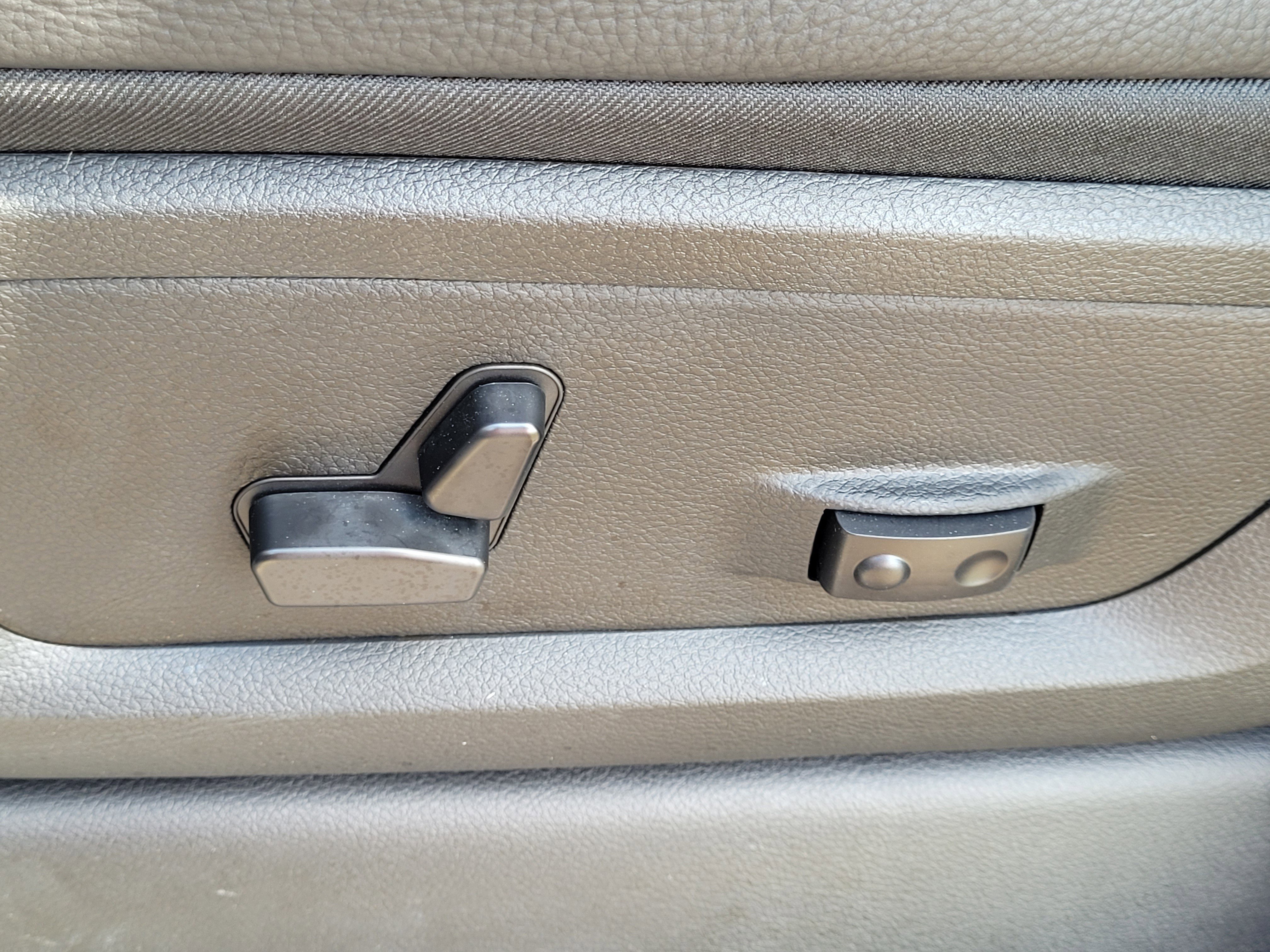 2025 RAM 3500 Limited - Photo 10