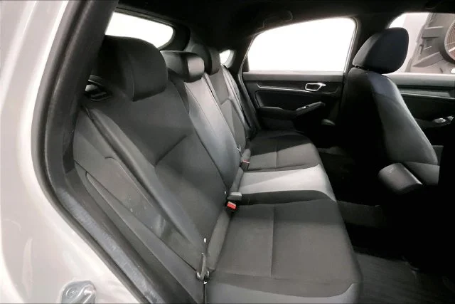 Used 2024 Platinum White Pearl Honda Sport image 23