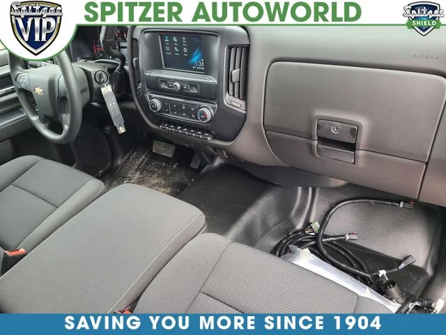 Used 2023 White Chevrolet 1WT image 27