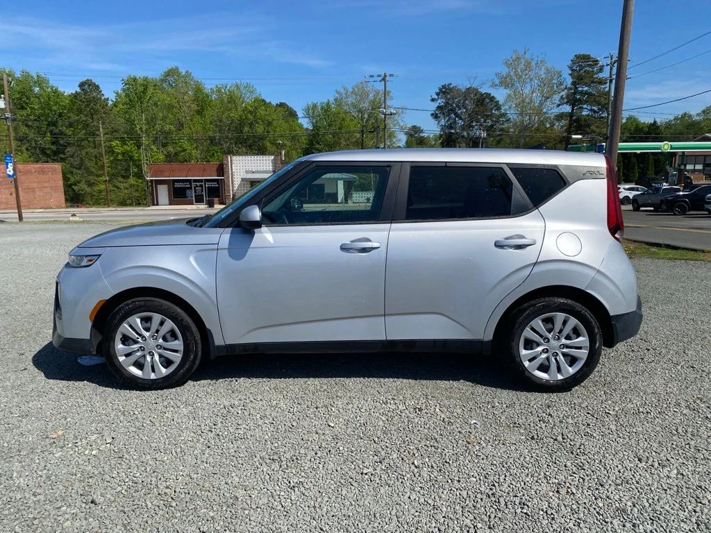 2021 Kia Soul LX - Photo 6