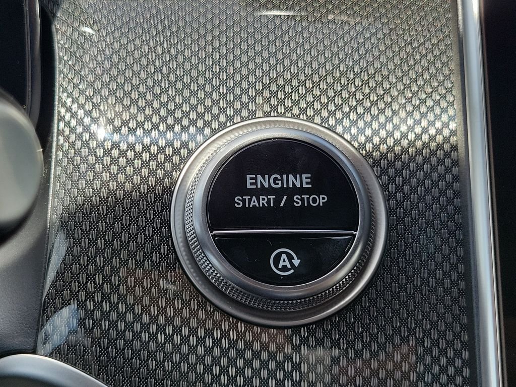New 2027 Polar White Mercedes-Benz GLC 300 image 30