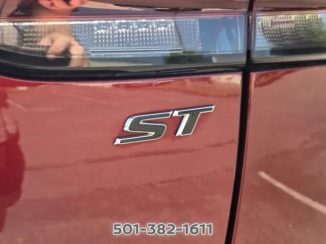 Used 2021 Red Buick Essence image 14