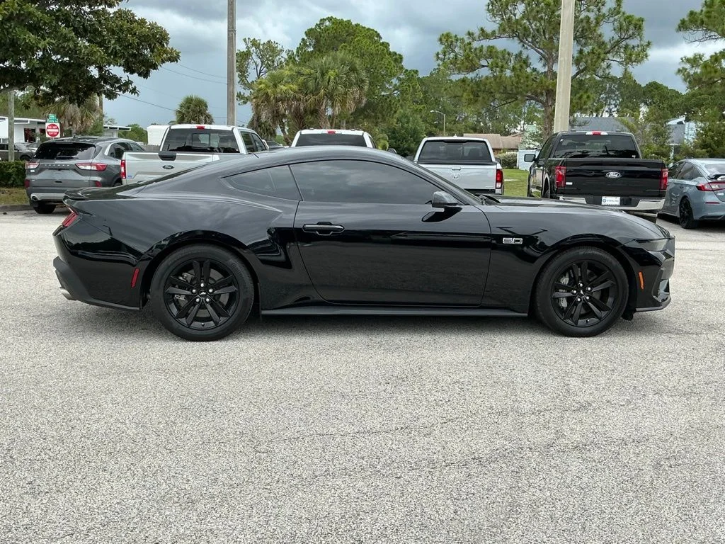 Used 2025 Black Ford GT image 20