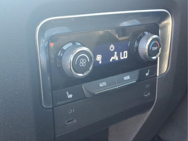 New 2027 Summit White Chevrolet LT image 20