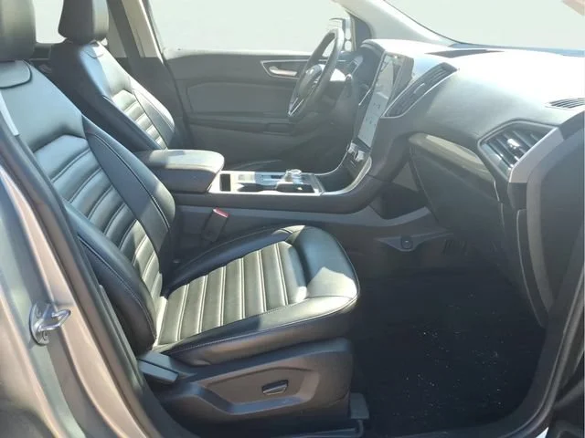 Used 2024  Ford SEL image 20