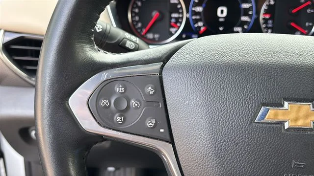 Used 2022 Beige Chevrolet Premier image 21