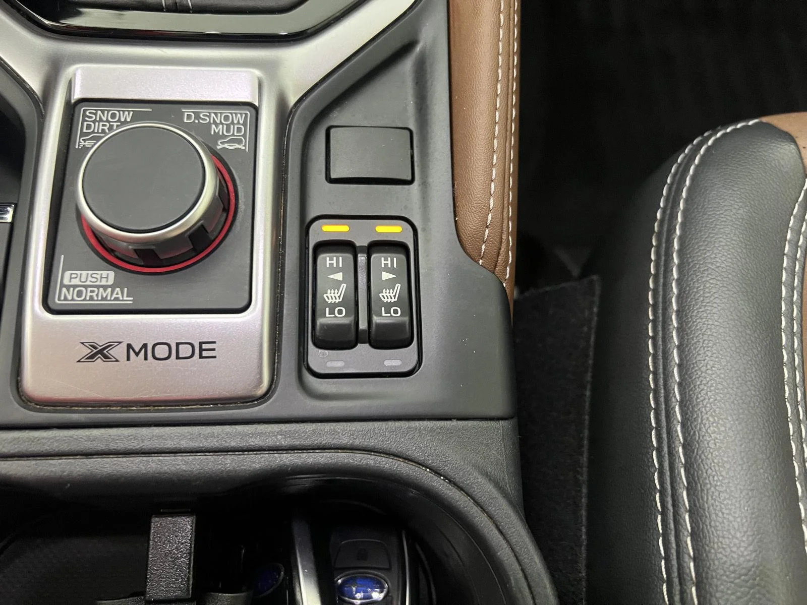 Used 2024 Crystal Black Silica Subaru Touring image 2