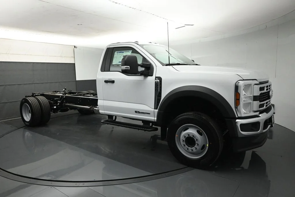 New 2026 Oxford White Ford XL image 1