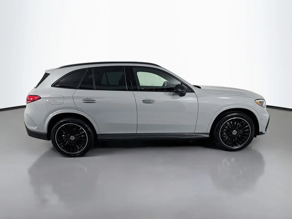 New 2027  Mercedes-Benz GLC 300 image 8