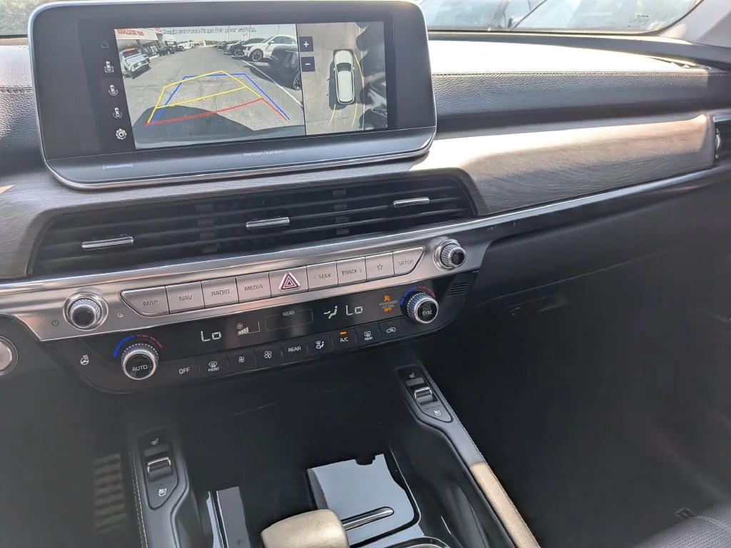 Certified Used 2022  Kia SX image 19