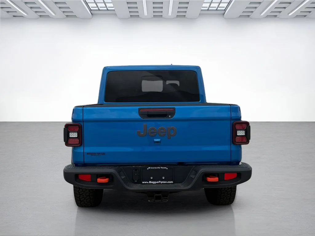 New 2026 Hydro Blue Pearl-Coat Exterior Paint Jeep Mojave image 4