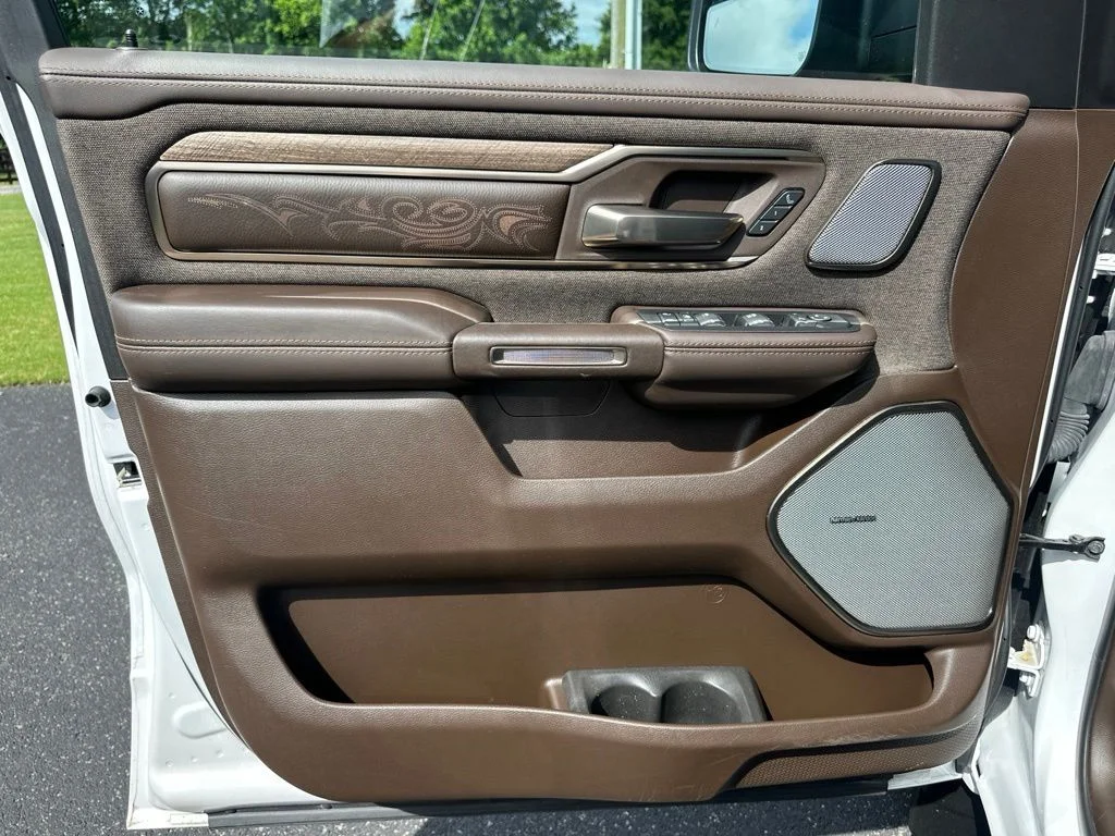Used 2025 White Ram Limited image 30