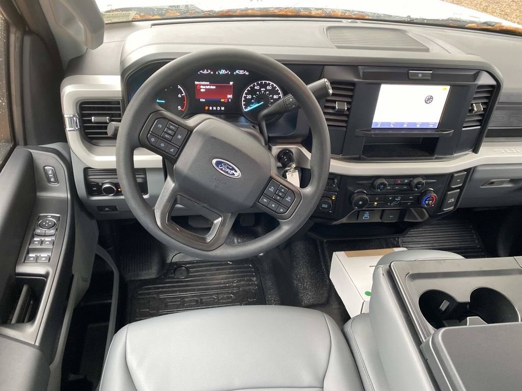 New 2026 Oxford White Ford F-450® XL image 12
