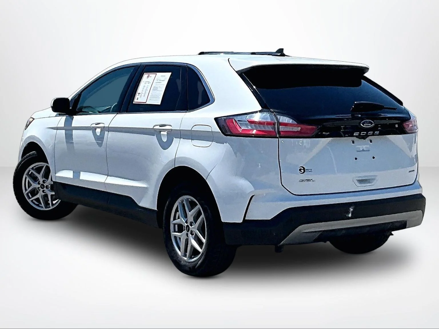 Used 2024 White Ford SEL image 14
