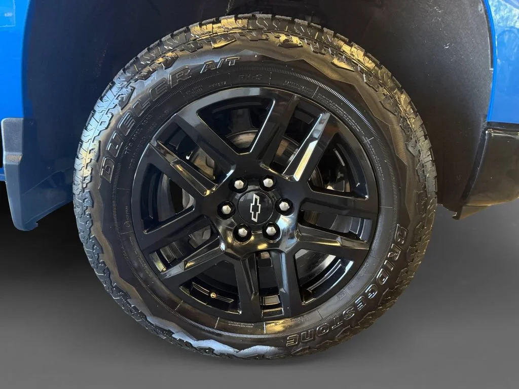 Used 2025 Riptide Blue Metallic Chevrolet LT Trail Boss image 9