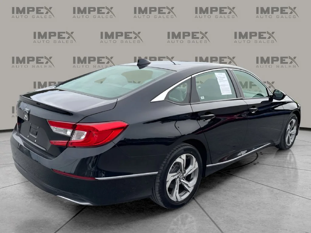 Used 2019  Honda EX image 5