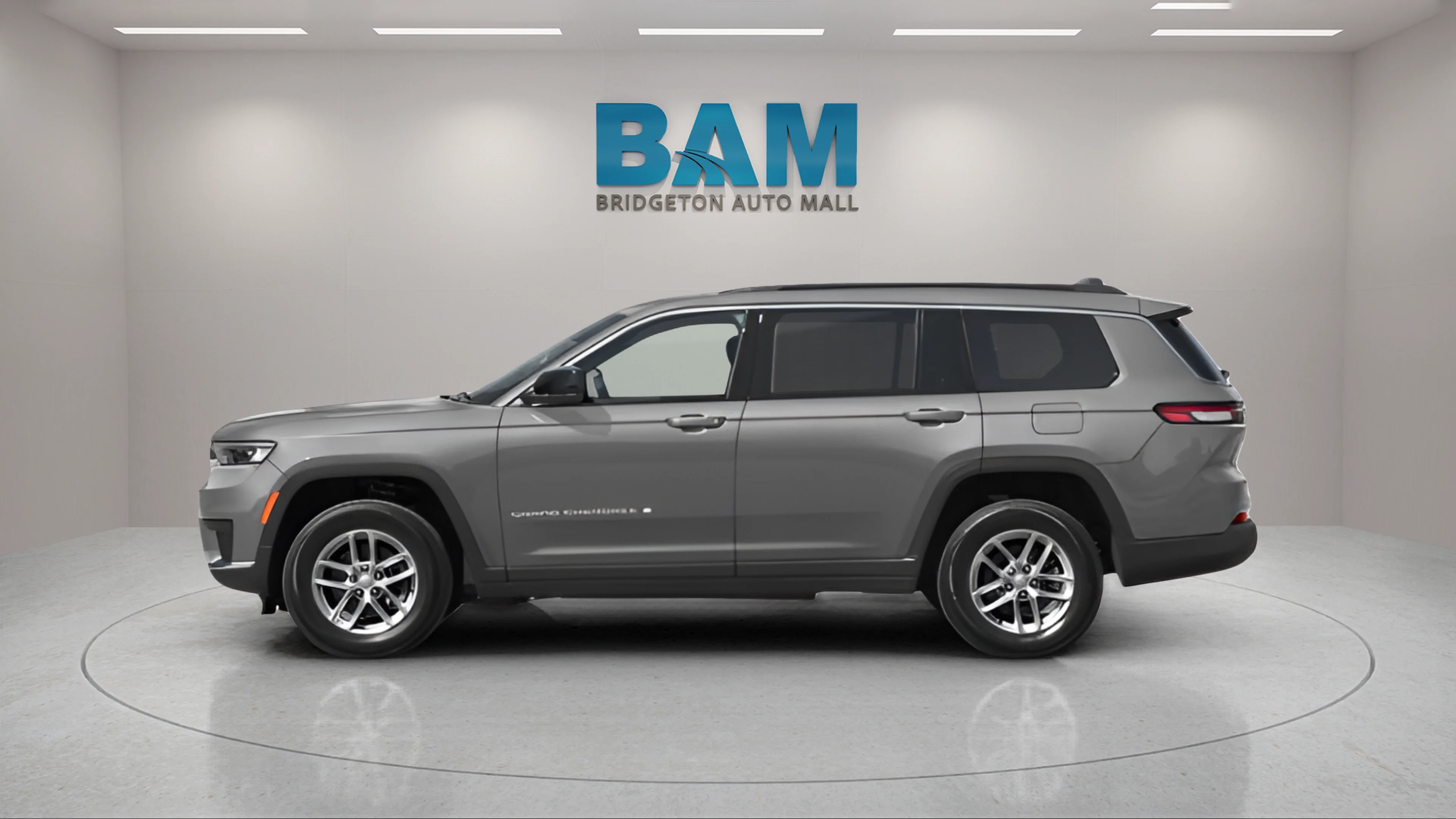 New 2027 Sting-Gray Clearcoat Jeep Limited Reserve image 5