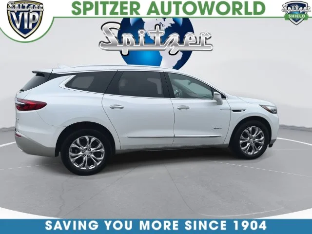 Used 2018 White Buick Avenir image 10