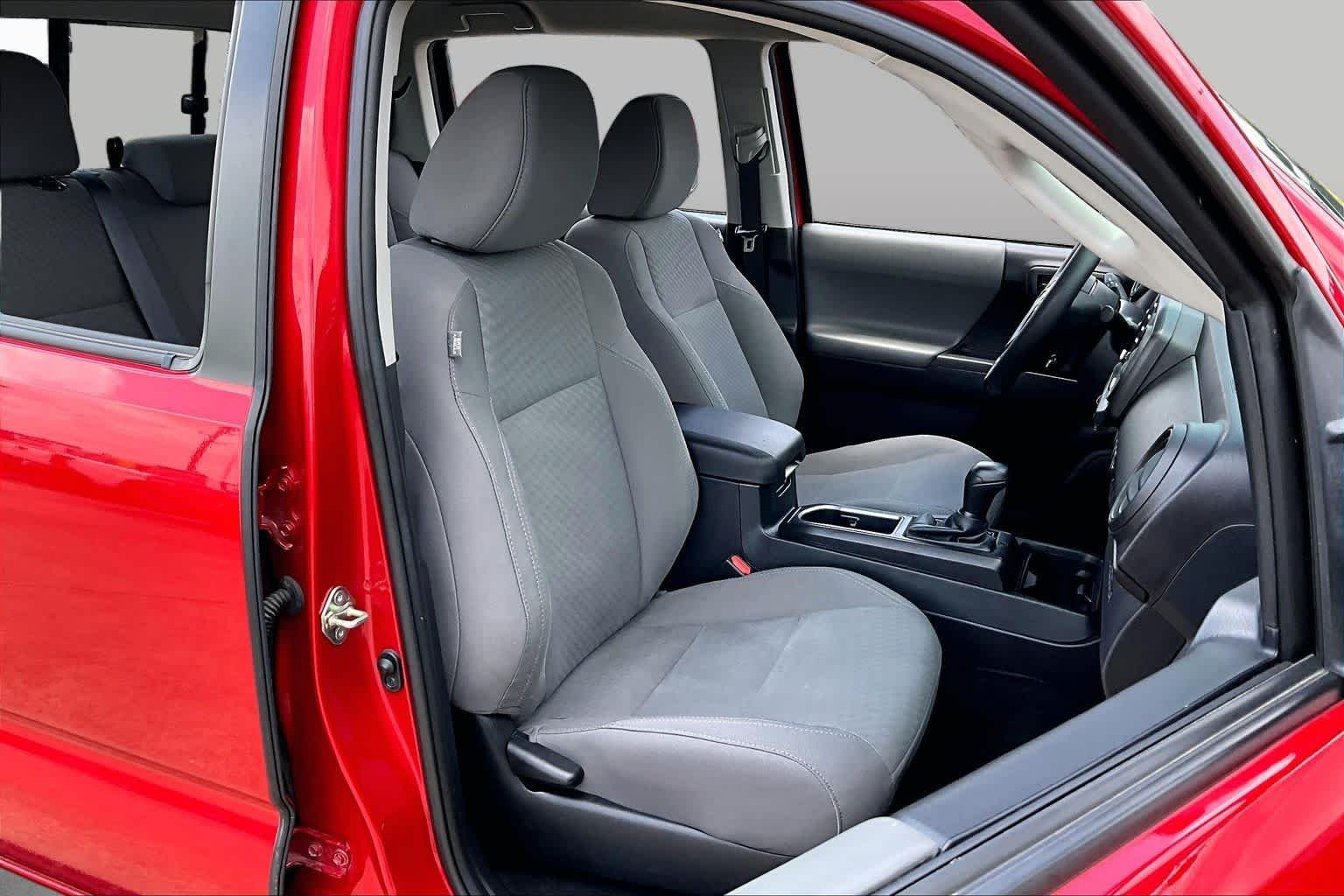 Used 2020 Barcelona Red Metallic Toyota SR image 9