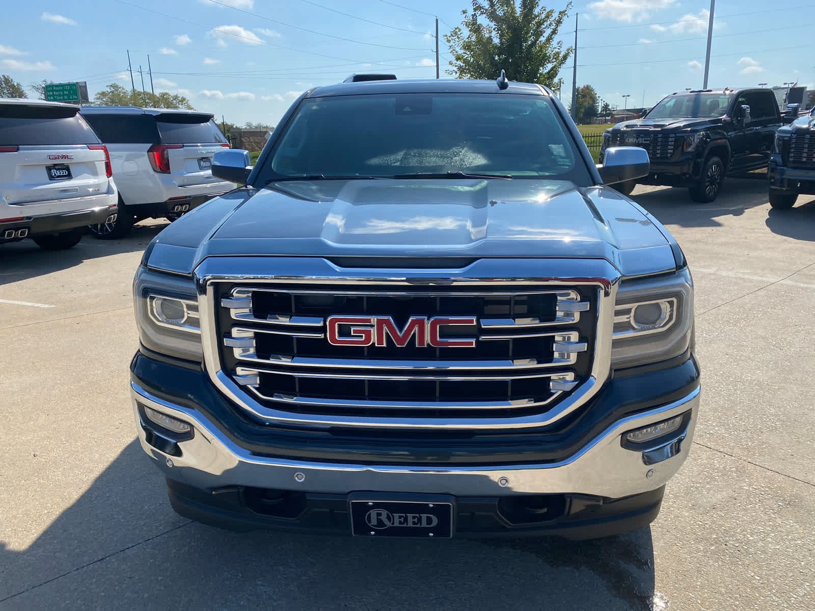 Used 2018 GMC Sierra 1500 SLT with VIN 3GTU2NEC7JG511648 for sale in Kansas City