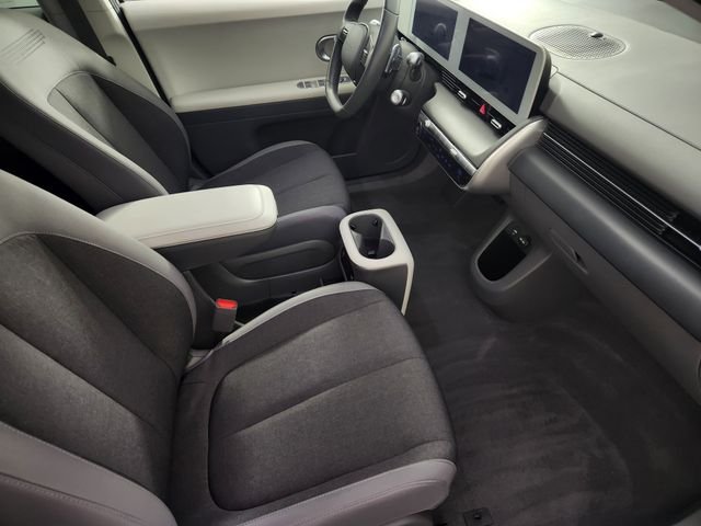 Certified Used 2024 White Hyundai SE image 14