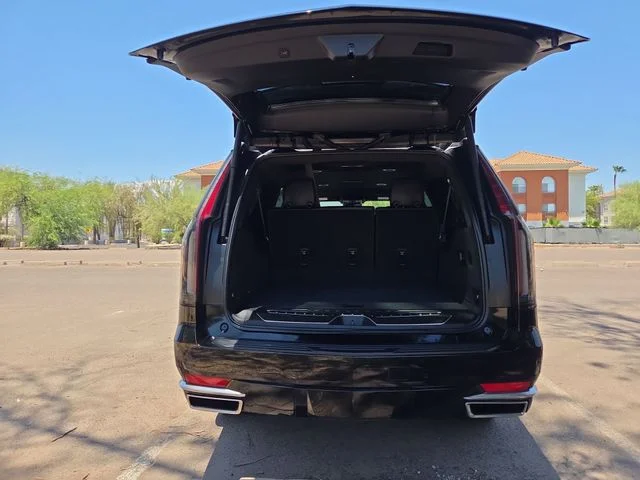 Used 2023 Black Cadillac Luxury image 27