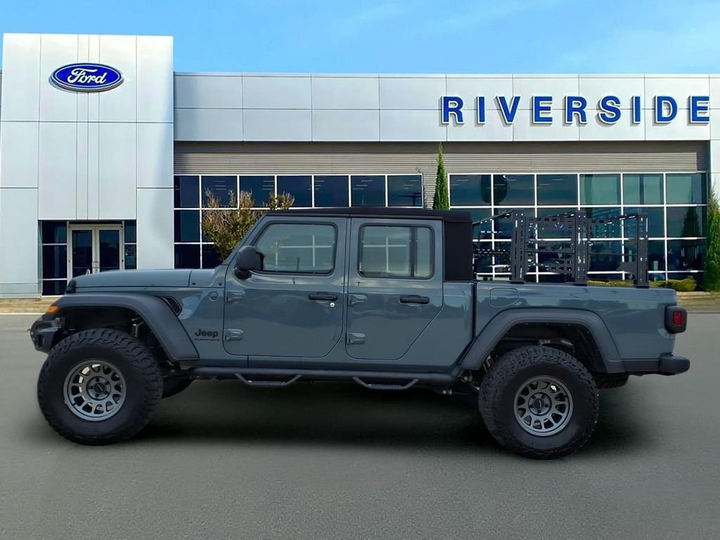 Used 2024 Anvil Clearcoat Jeep Sport image 4