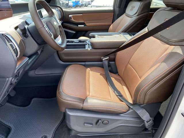 New 2026 Star White Metallic Tri-Coat Ford King Ranch image 10
