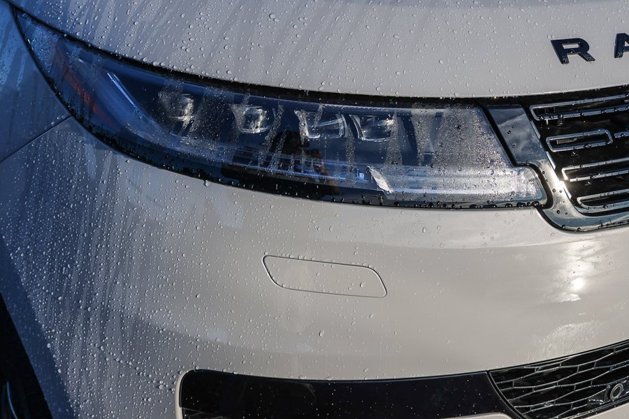 New 2026 Borasco Grey LAND ROVER Dynamic SE image 15