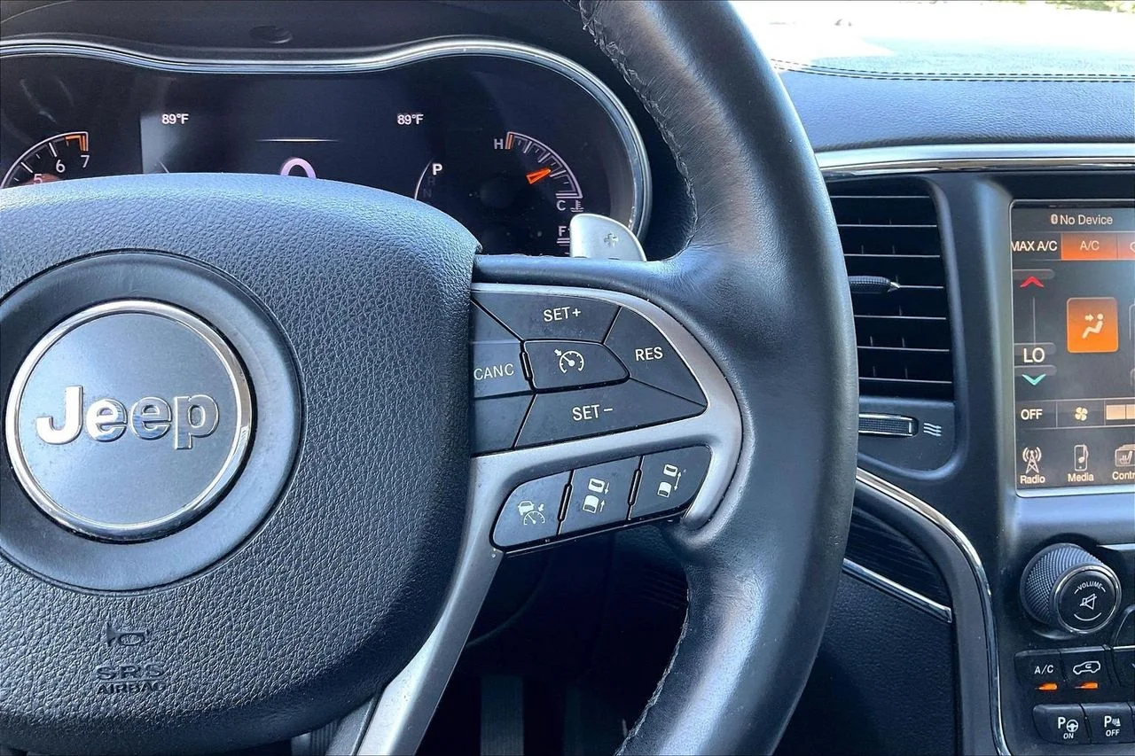 Certified Used 2017 Gray Jeep Summit image 32