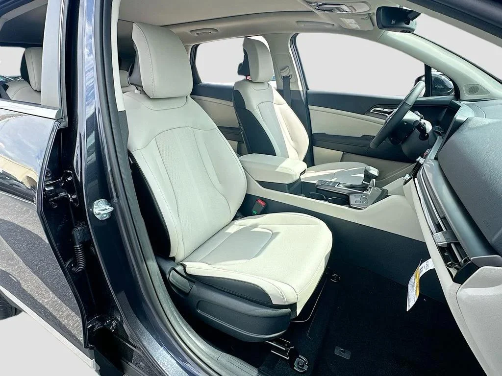 2026 Kia Sportage EX - Photo 27