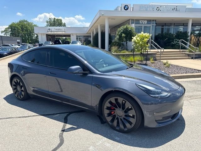 Used 2022  Tesla Performance image 2