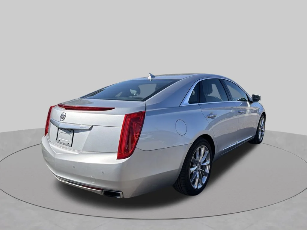 Used 2013 Radiant Silver Metallic Cadillac Luxury image 6