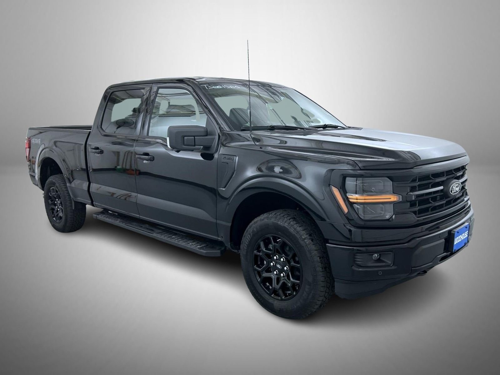 New 2026 Agate Black Metallic Ford XLT image 3