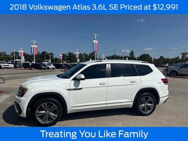 Used 2018 Pure White Volkswagen 3.6L V6 SE image 1