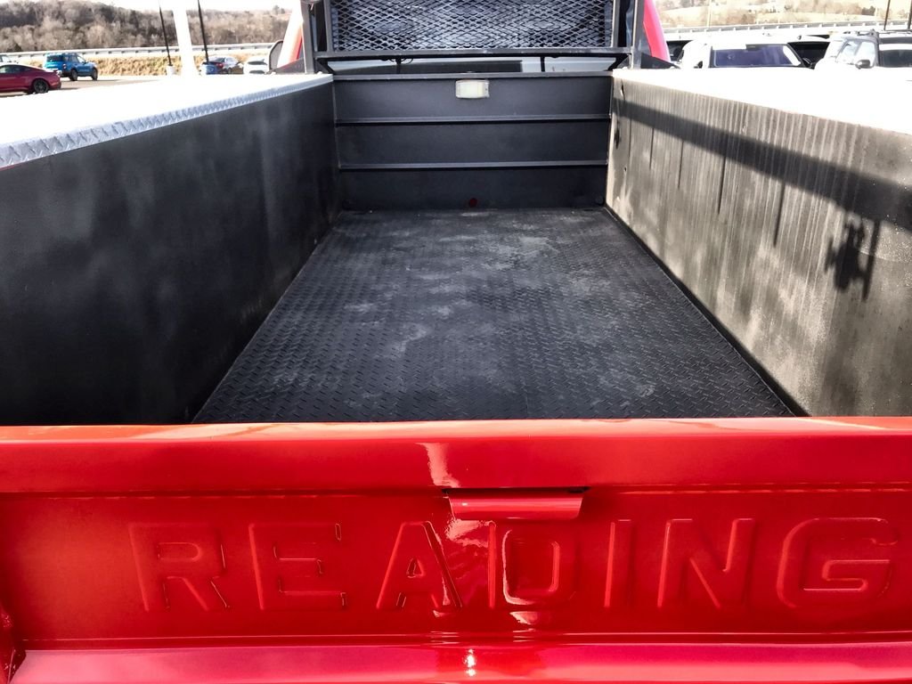 Used 2019 Red Ford XL image 21