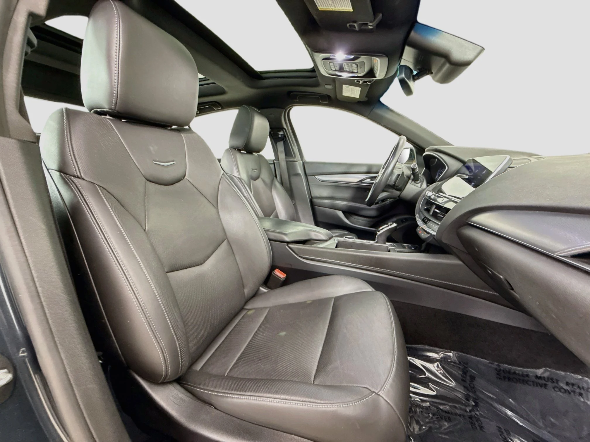 Used 2020 SHADOW METALLIC Cadillac Premium Luxury image 29