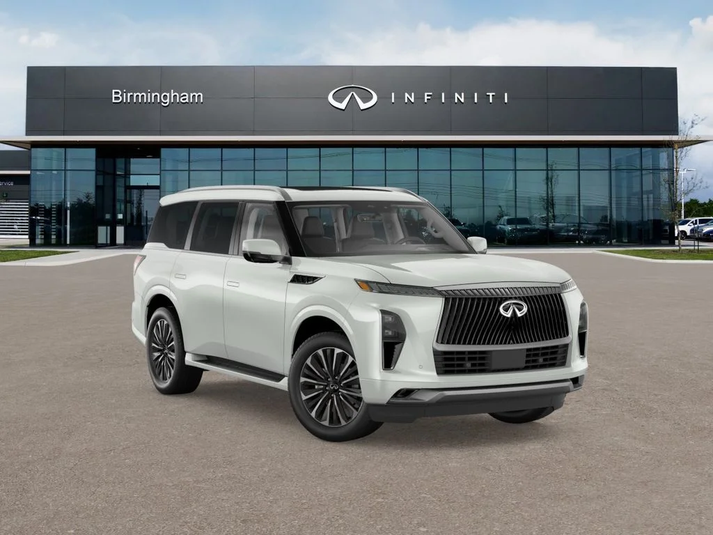 New 2026 RADIANT WHITE INFINITI LUXE image 4