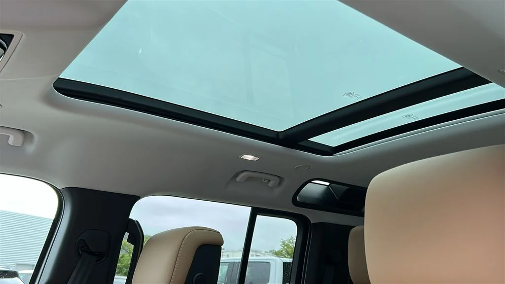 2026 Land Rover Defender S - Photo 21