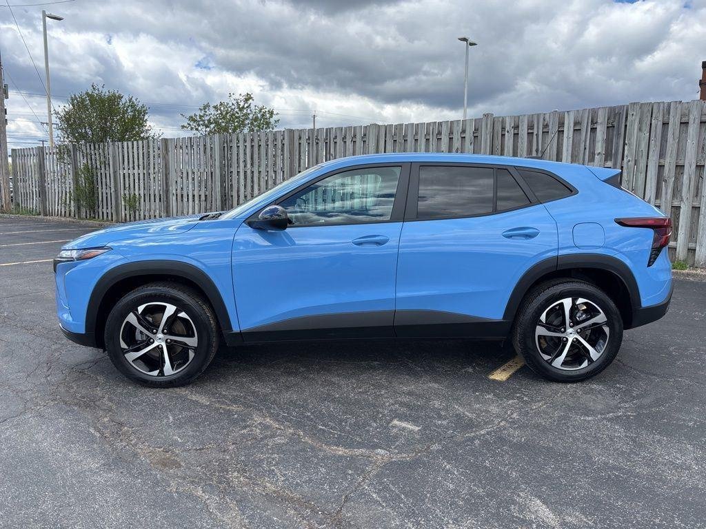 Used 2024 Blue Chevrolet 1RS image 4