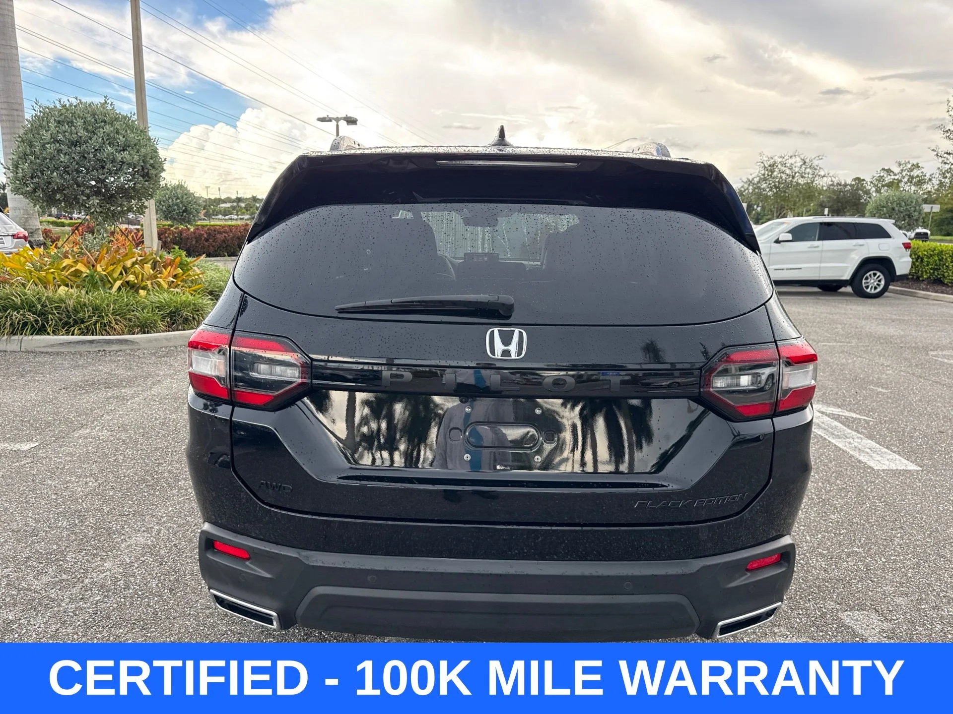 Certified Used 2025  Honda Black Edition image 4