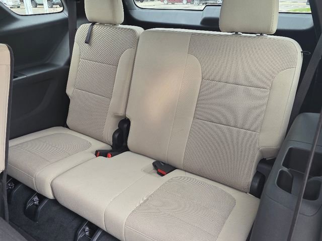 2023 Chevrolet Traverse LS - Photo 31
