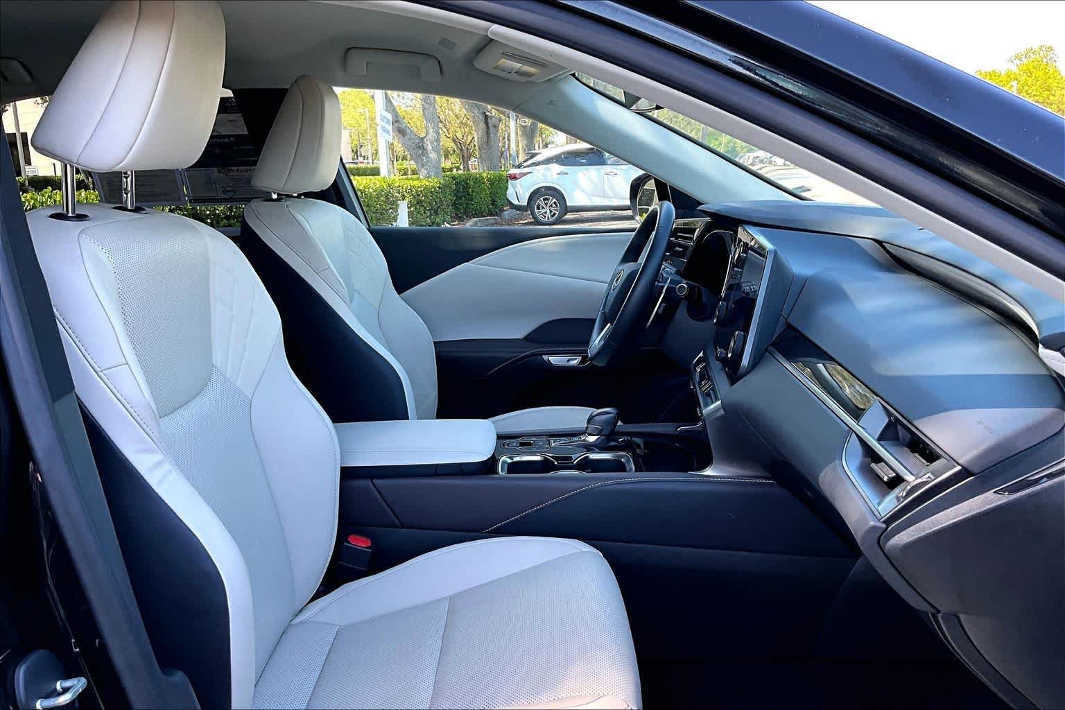 Certified Used 2024 Caviar Lexus  image 9